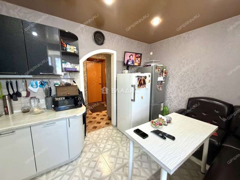 однокомнатная квартира на Заводской улице дом 2/2 город Семёнов