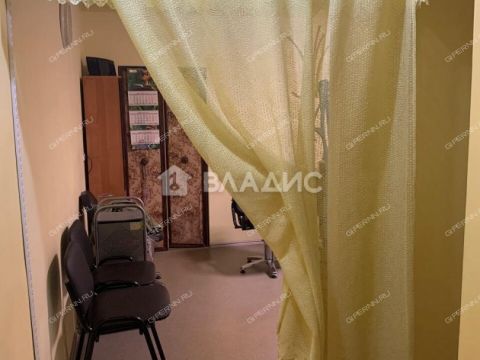 2-komnatnaya-ul-golovnina-d-30 фото