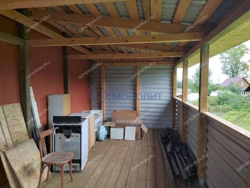 дом на Центральной улице село Курилово