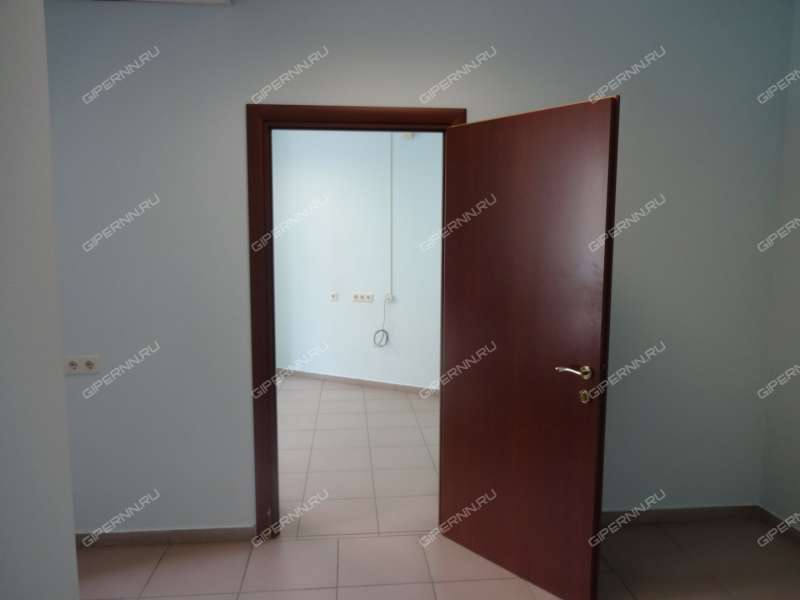 помещение под офис, торговую площадь на улице Белинского