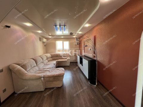 3-komnatnaya-ul-kosmonavta-komarova-d-2-k1 фото