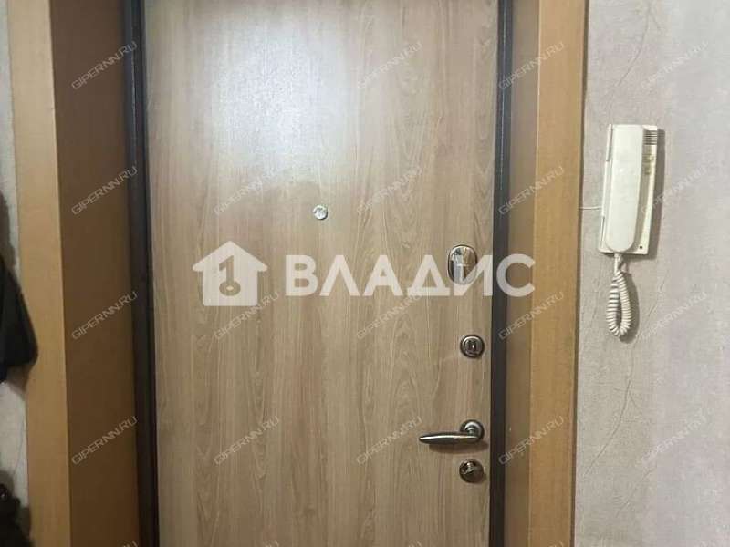 трёхкомнатная квартира на улице Героя Чугунова дом 15