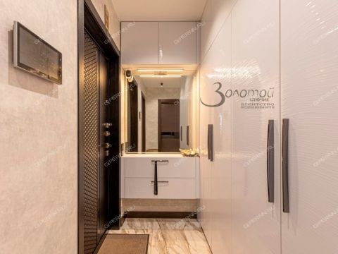 3-komnatnaya-b-r-60-letiya-oktyabrya-d-21-k1 фото