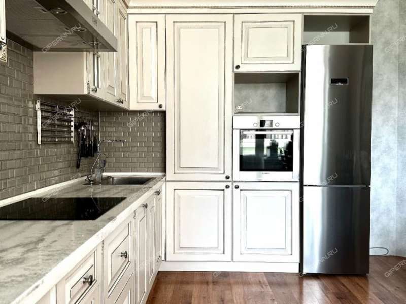 трёхкомнатная квартира на улице Коминтерна дом 139