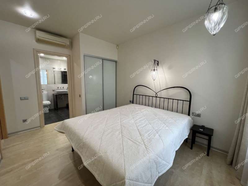 трёхкомнатная квартира на Большой Покровской улице дом 35а