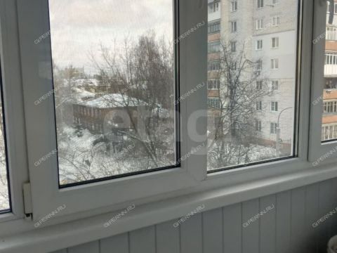 2-komnatnaya-ul-melnikova-pecherskogo-d-8 фото