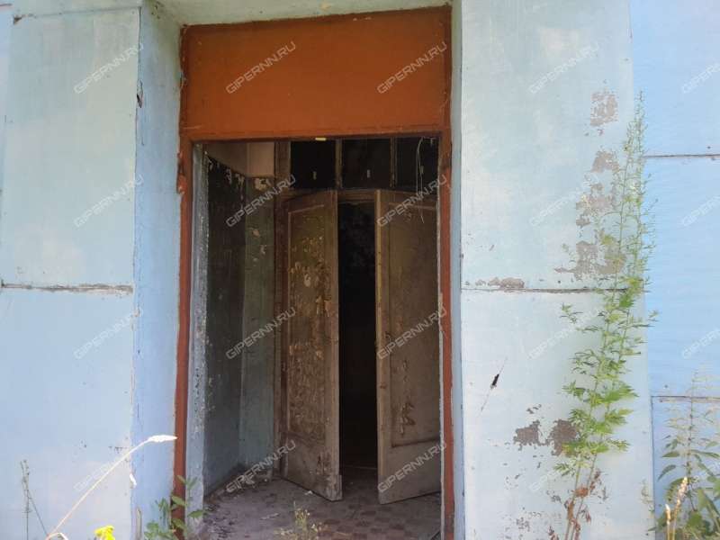 здание под склад, производственную площадь на Центральной улице деревня Высоково