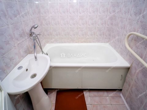 2-komnatnaya-ul-vasiliya-ivanova-d-53 фото