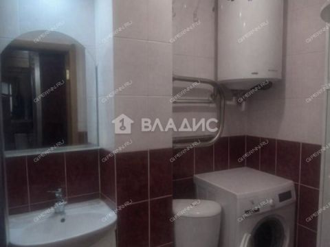 4-komnatnaya-ul-radio-d-3 фото