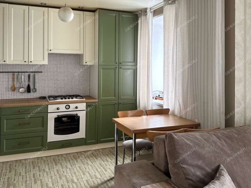 четырёхкомнатная квартира на Мончегорской улице дом 18 к2