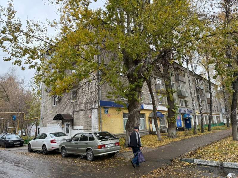 помещение под торговую площадь на улице Героя Рябцева