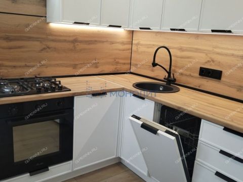 2-komnatnaya-ul-izhorskaya-d-37 фото