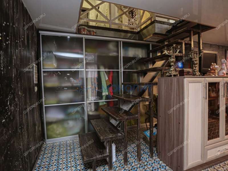 трёхкомнатная квартира в Парниковом переулке дом 8