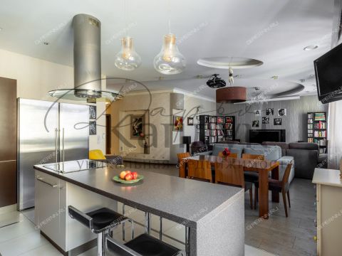 4-komnatnaya-ul-minina-d-19-6 фото