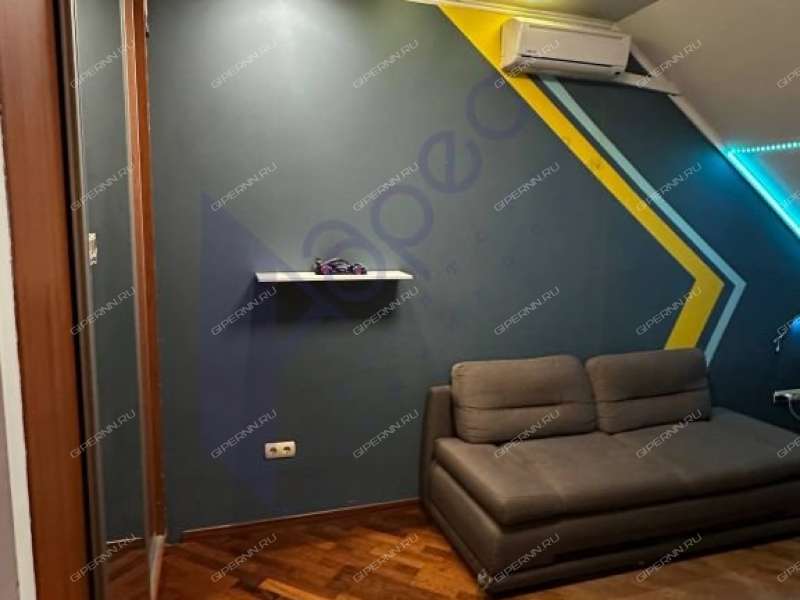 трёхкомнатная квартира на улице Белинского дом 62