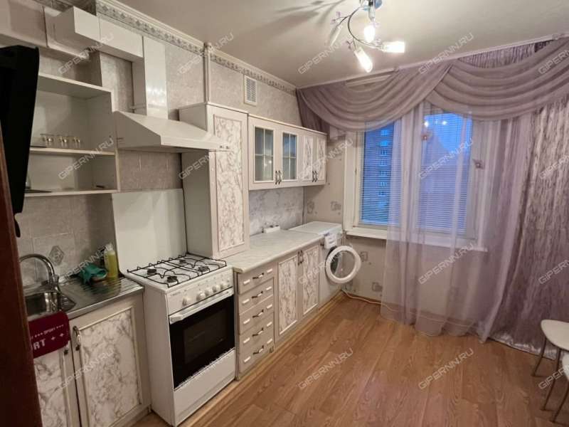 трёхкомнатная квартира на улице Тимирязева дом 11