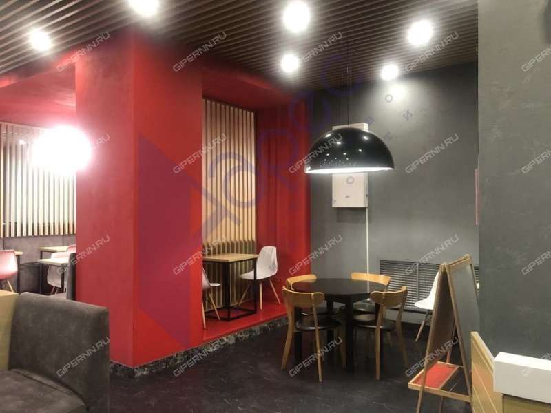 здание под коммерческую недвижимость на улице Коминтерна