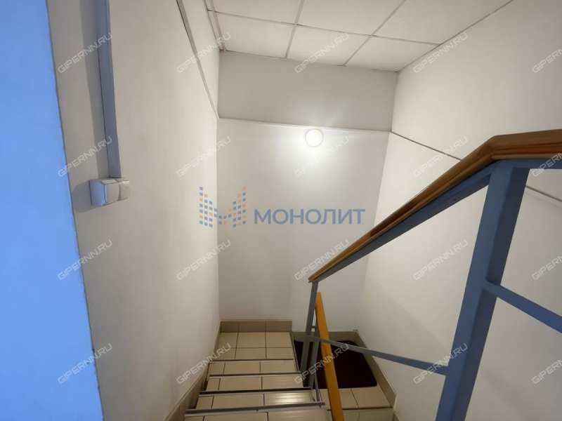 помещение под офис, торговую площадь на Комсомольской улице