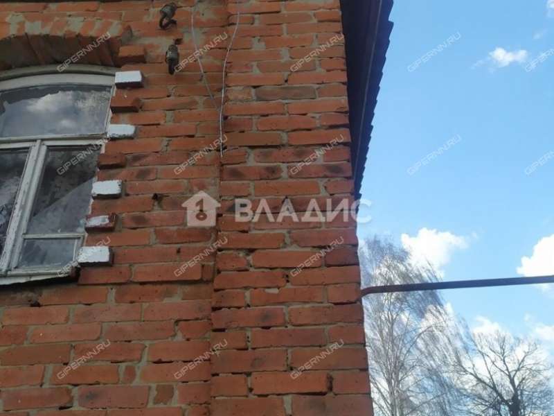 дом на Комсомольской улице село Семьяны