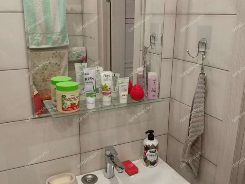 комната в доме 30 на улице Сергея Есенина