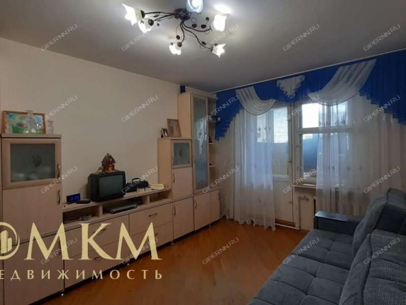 четырёхкомнатная квартира на улице Карла Маркса дом 24