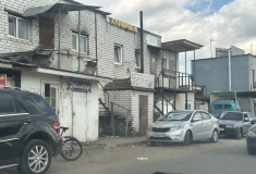 Грязь и антисанитария. Нижегородцы жалуются на столовые среди гаражей