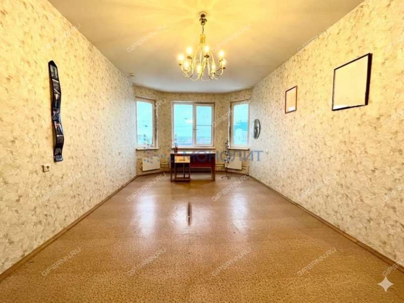 трёхкомнатная квартира на улице Янки Купалы дом 42