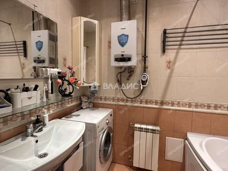 трёхкомнатная квартира на улице Буревестника дом 14