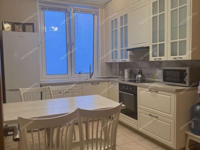 трёхкомнатная квартира на Дальней улице дом 8