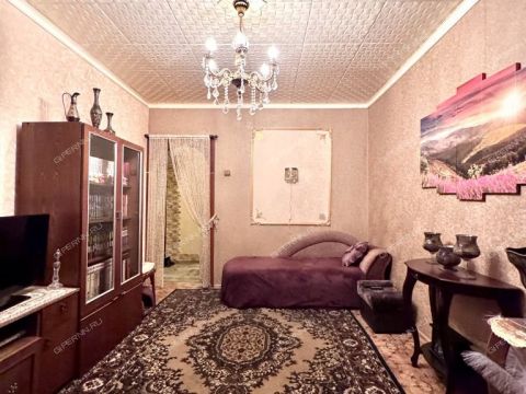 3-komnatnaya-ul-strokina-d-19 фото