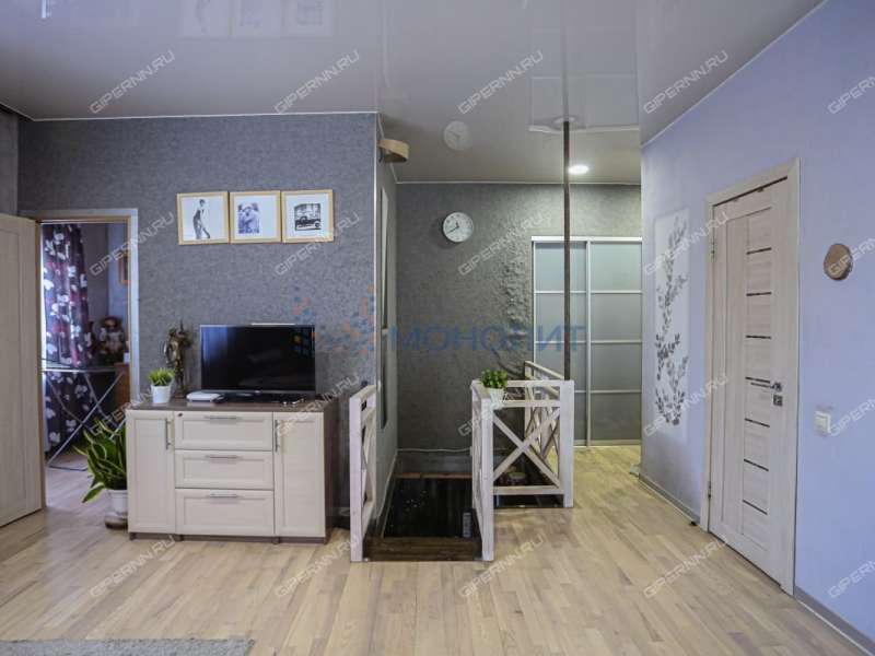 трёхкомнатная квартира в Парниковом переулке дом 8