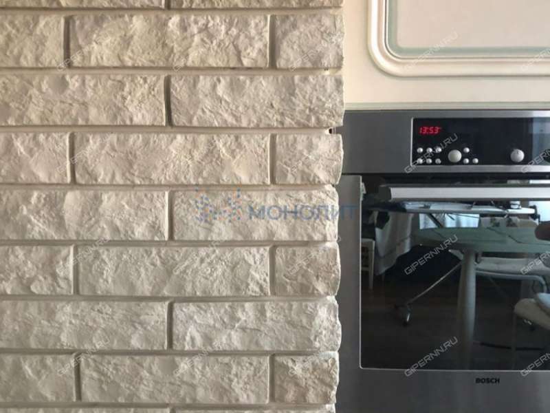 трёхкомнатная квартира на Варварской улице дом 40б