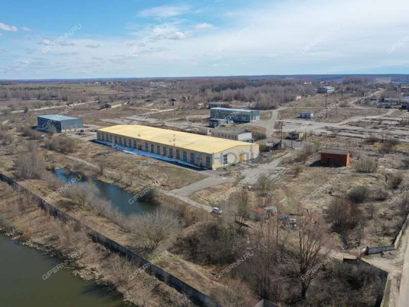 имущественный комплекс под производственную площадь, недвижимость для агропромышленности и сельского хозяйства на Северной улице посёлок при станции Суроватиха