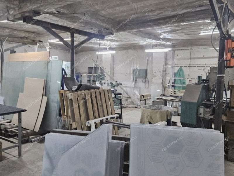 помещение под производственную площадь на проспекте Свердлова город Дзержинск