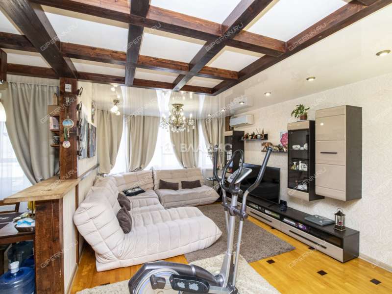 трёхкомнатная квартира на улице Карла Маркса дом 52