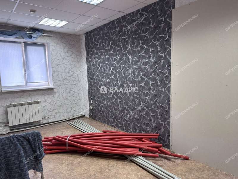 здание под офис, торговую площадь на Коммунистической улице город Павлово