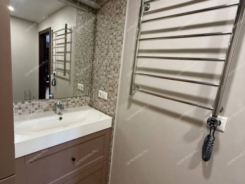 4-komnatnaya-ul-artelnaya-d-13-k1 фото