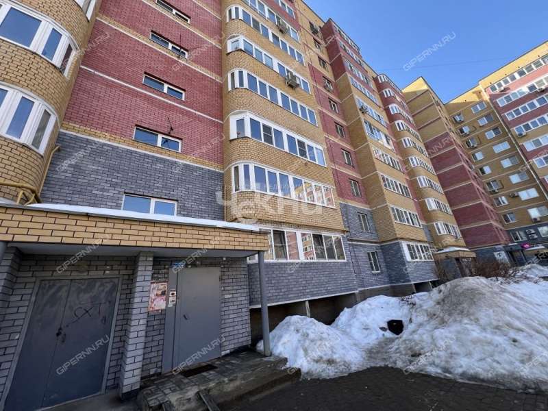 трёхкомнатная квартира на улице Космонавта Комарова дом 2 к1