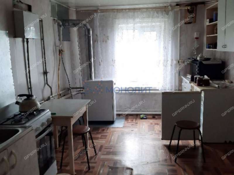 дом на Центральной улице село Настино