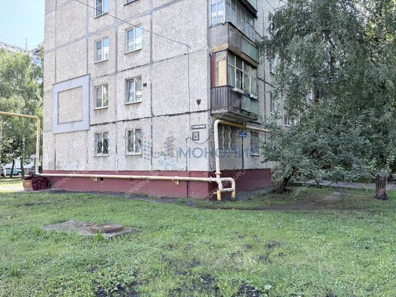 трёхкомнатная квартира на улице Старых Производственников дом 15