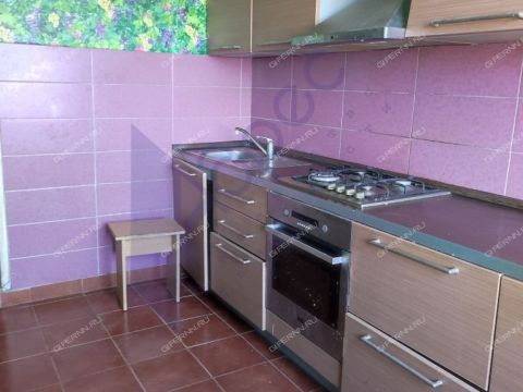 3-komnatnaya-ul-40-let-pobedy-d-13 фото