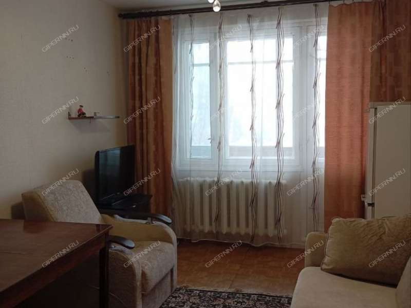 трёхкомнатная квартира на улице Политбойцов дом 20