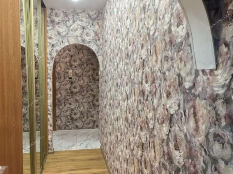 трёхкомнатная квартира на Молодёжном проспекте дом 38 к1