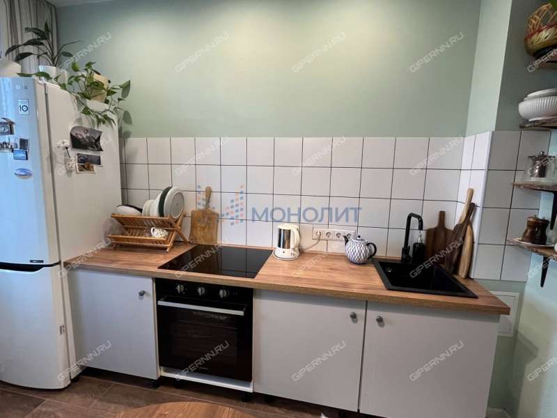 однокомнатная квартира на Вятской улице дом 8