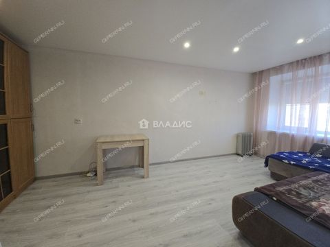 1-komnatnaya-ul-geroya-yuriya-smirnova-d-19 фото