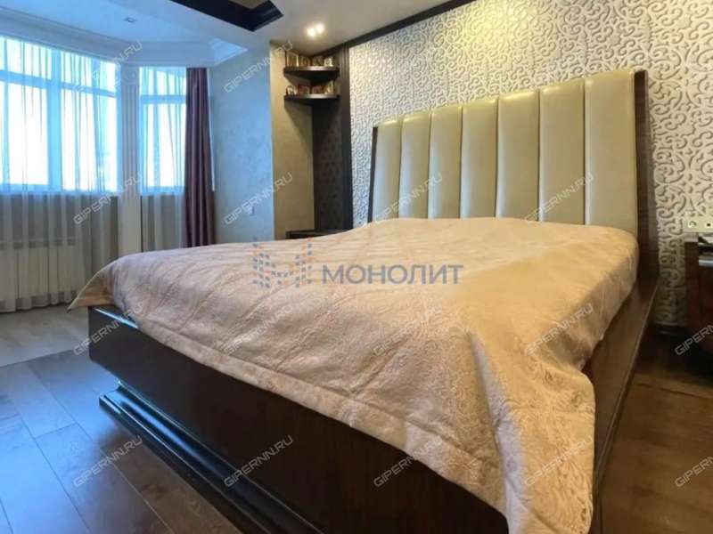 трёхкомнатная квартира на улице Максима Горького дом 77