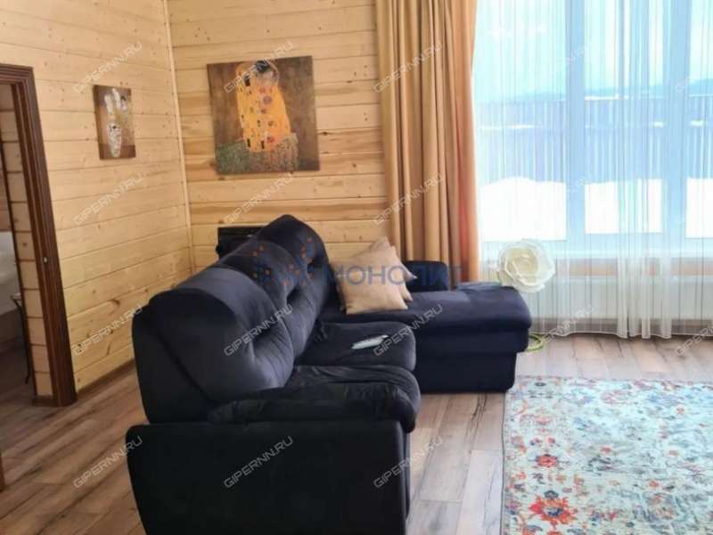 дом на - территория Большой Суходол 1
