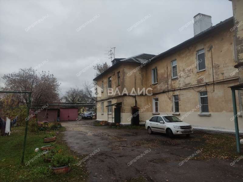 трёхкомнатная квартира на шоссе Жиркомбината дом 10