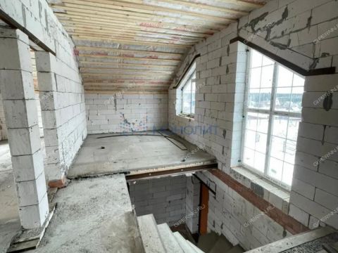 dom-selo-starkovo-volodarskiy-rayon фото