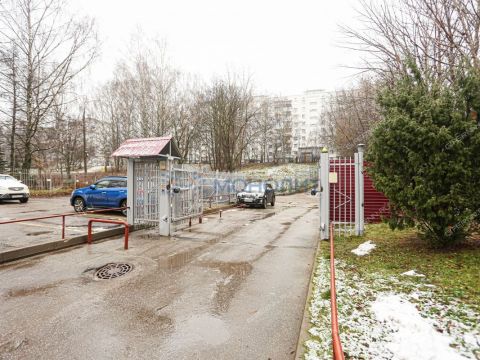 2-komnatnaya-ul-germana-lopatina-d-8 фото